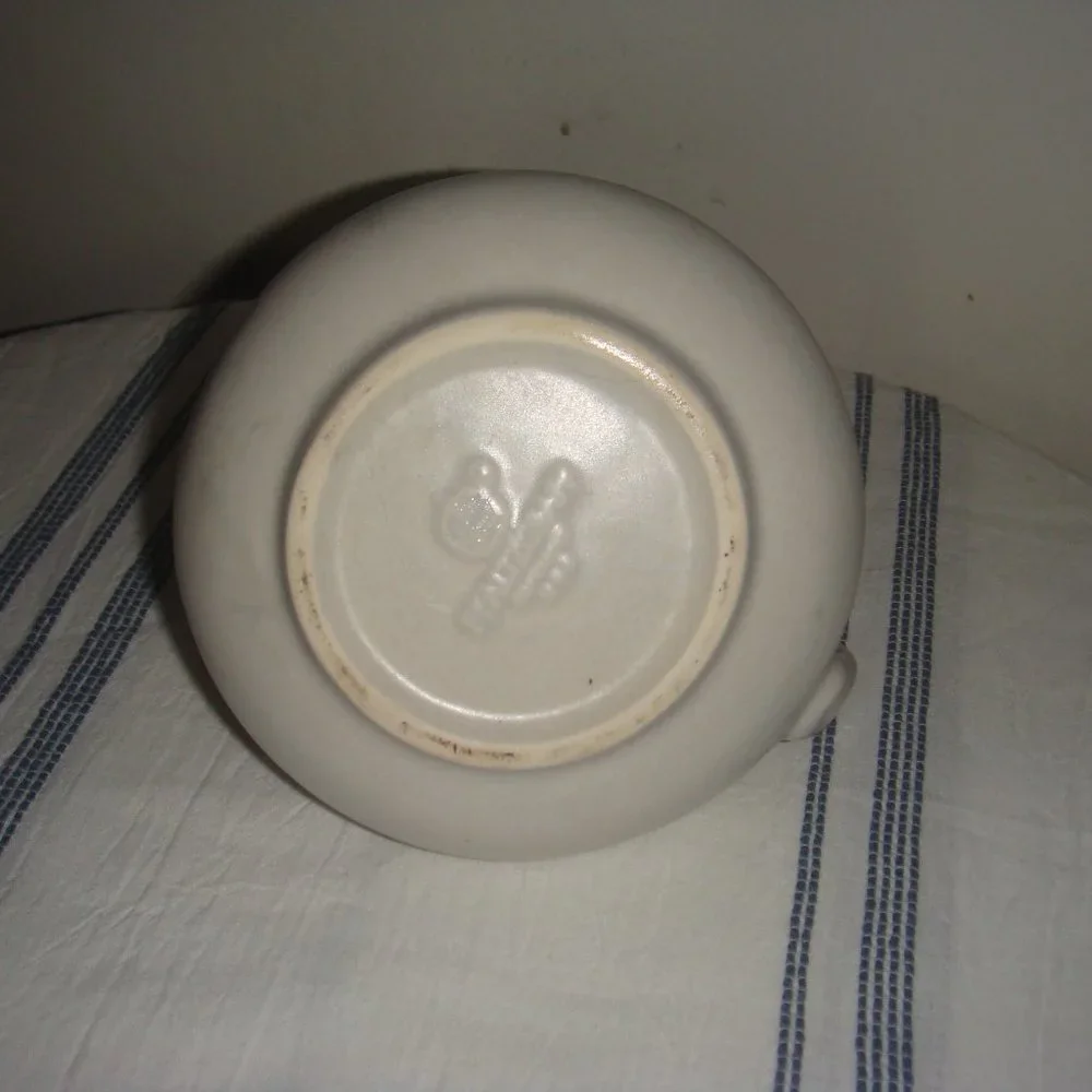 Pfaltzgraff Yorktowne Creamer Gravy